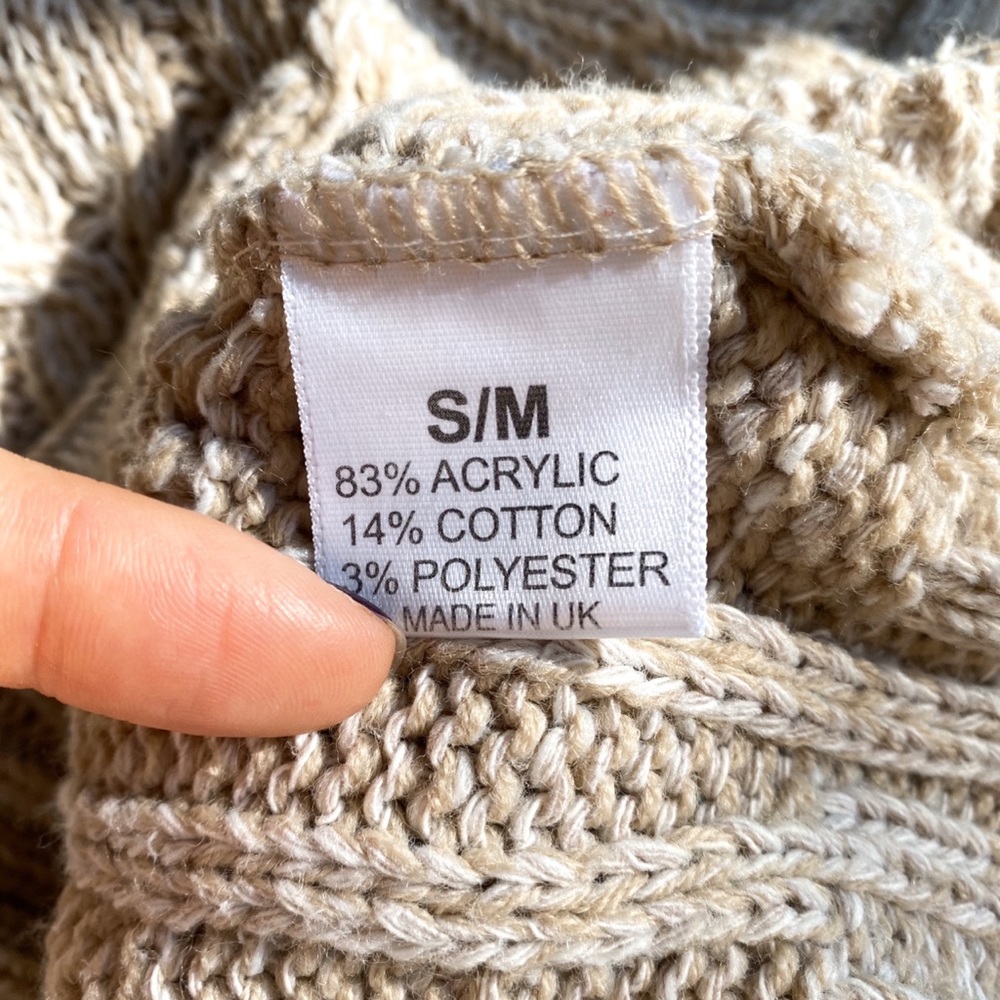 🐑 OATMEAL CABLE KNIT CROPPED KNIT TURTLENECK JUMPER! - Picture 8 of 10